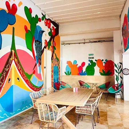 Follow The Sun Boutique Hostel - Pool, Breakfast & Sea Views-3